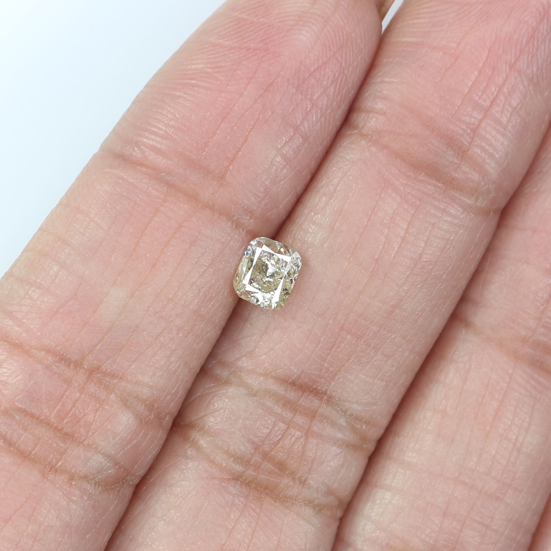 0.44 CT Natural Loose Cushion Shape Diamond Grey Color Cushion Cut Diamond 4.70 MM Natural Yellow Color Cushion Brilliant Cut Diamond KQ981