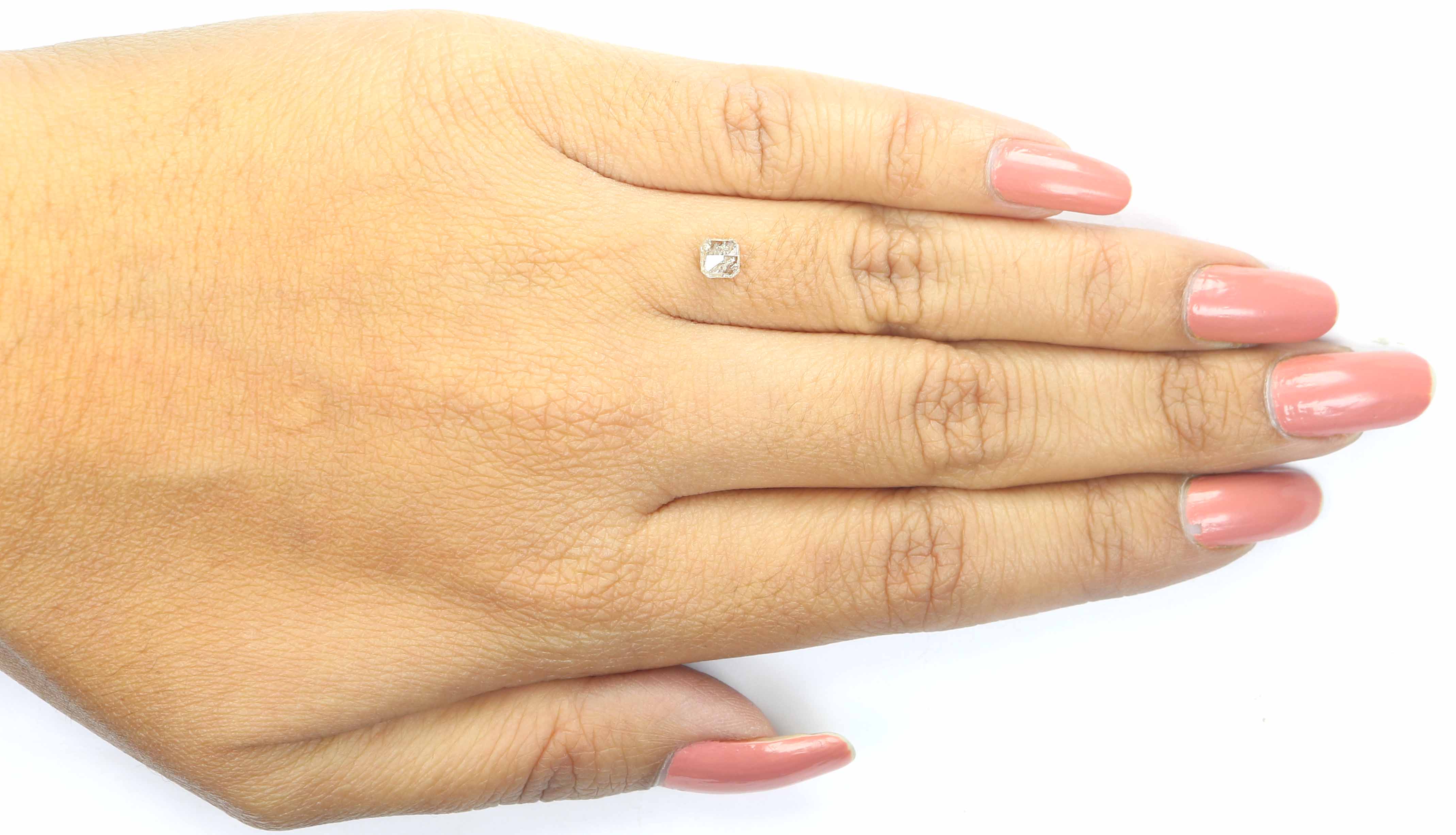 0.48 CT Natural Loose Radiant Shape Diamond Yellow Color Radiant Cut Diamond 4.00 MM Natural Grey Color Radiant Brilliant Cut Diamond LQ5963