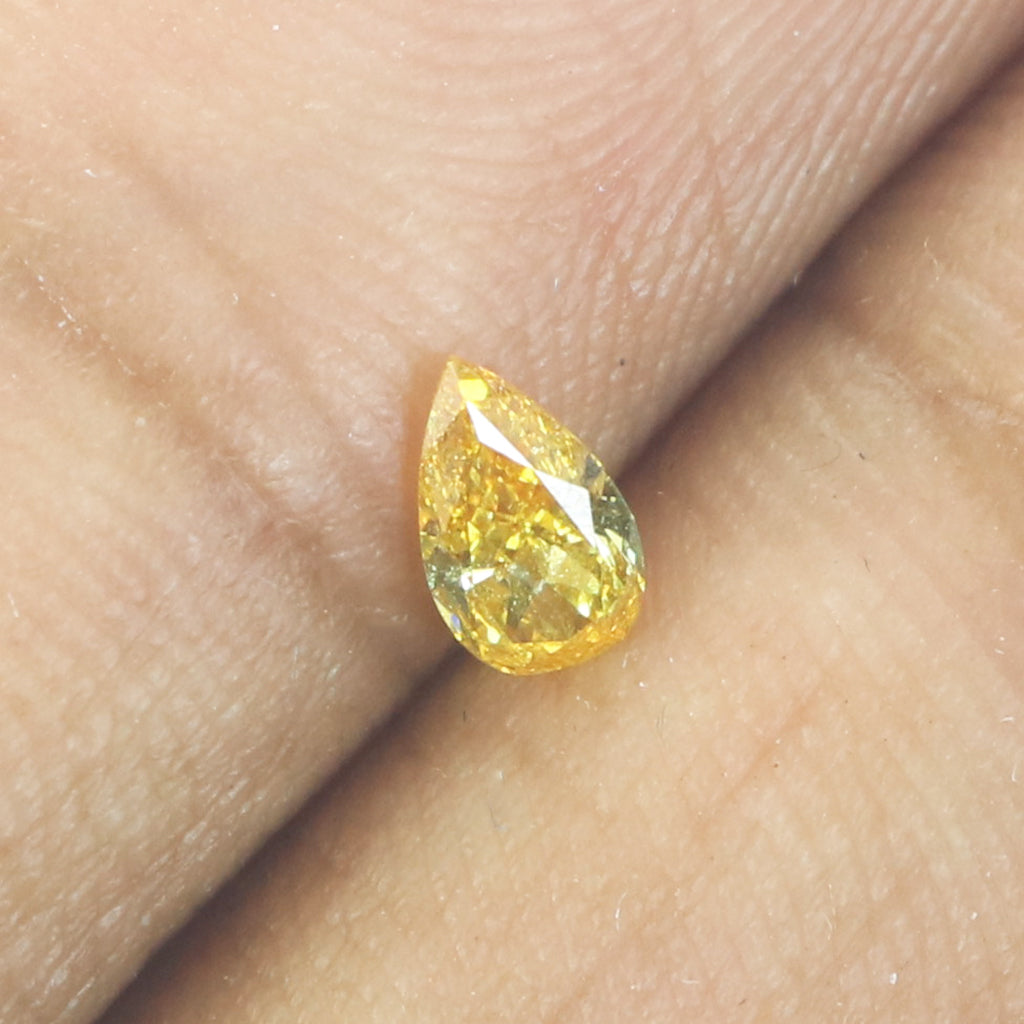 0.21 Ct Natural Loose Diamond Pear Yellow Color SI1 Clarity 5.25 MM L8622