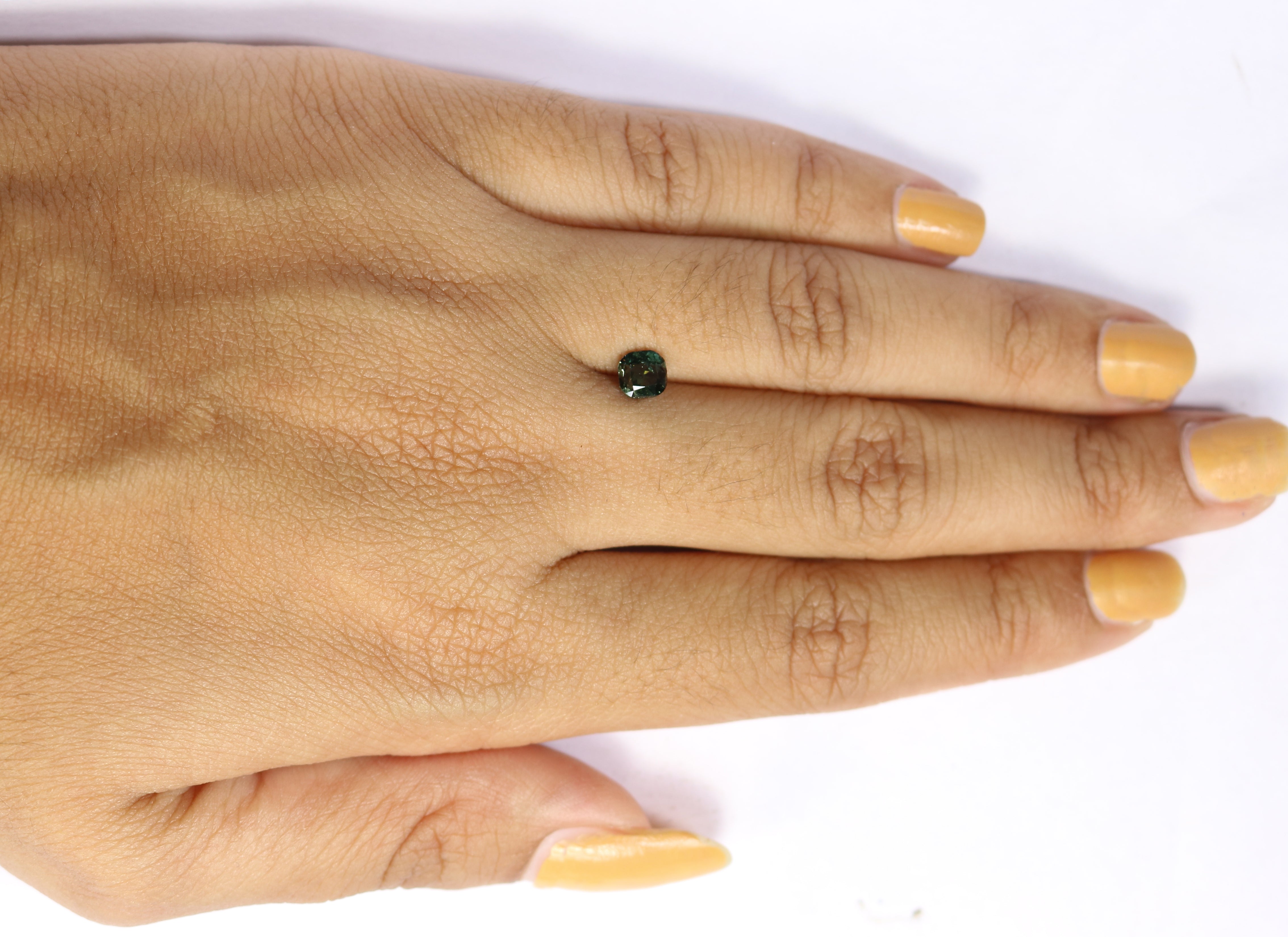 0.56 CT Natural Loose Cushion Shape Diamond Blue Color Cushion Cut Diamond 4.75 MM Natural Green Color Cushion Brilliant Cut Diamond KQ1245