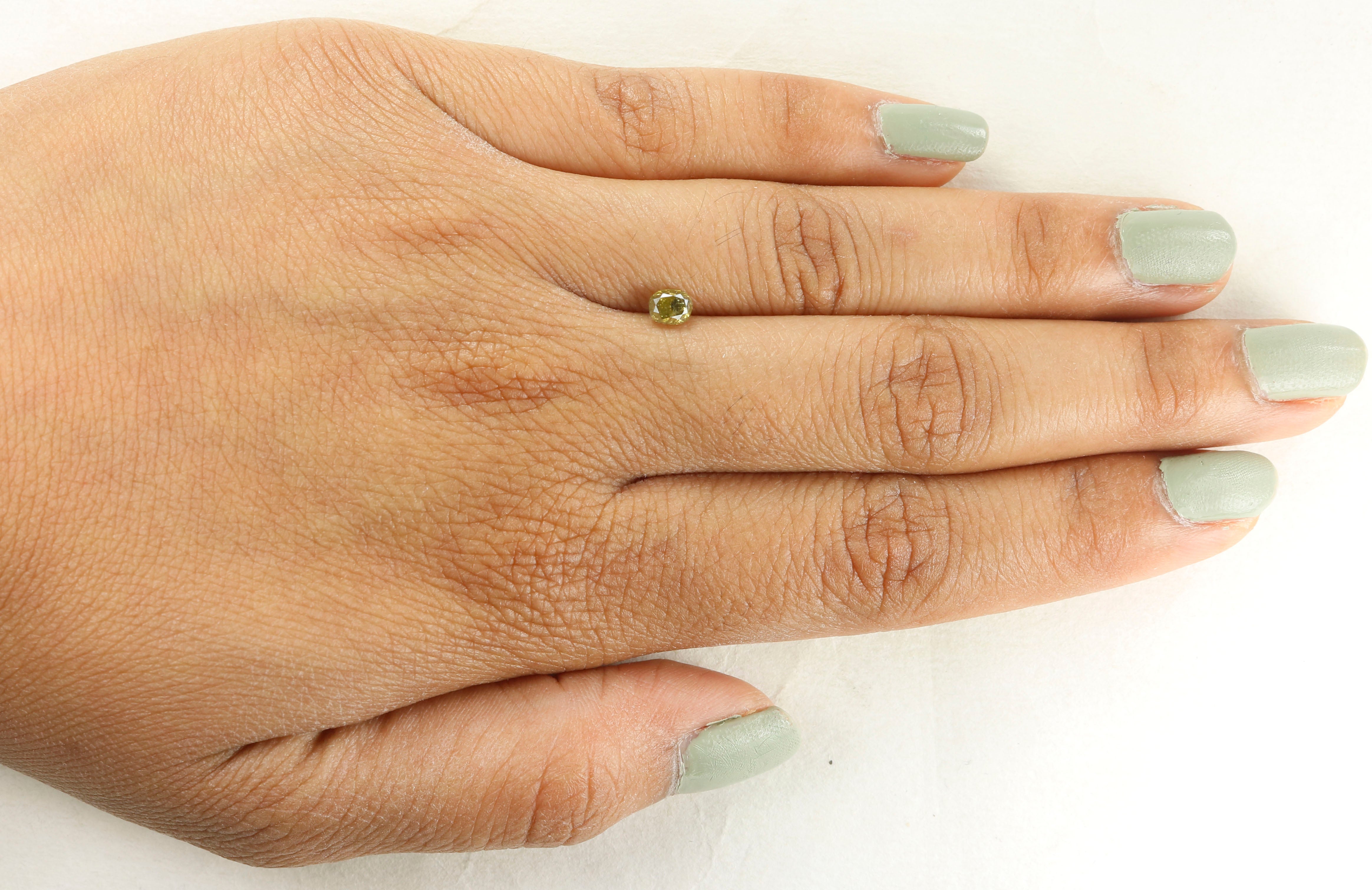 0.41 CT Natural Loose Cushion Shape Diamond Yellow Color Cushion Cut Diamond 4.40 MM Natural Loose Green Color Cushion Brilliant Cut Diamond LQ5634